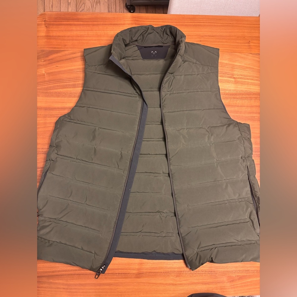 Lululemon Navigation Down Vest